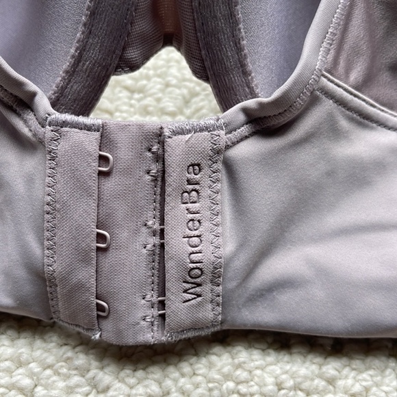 WonderBra NWOT E1550 EcoPure Side & Back Smoothing Underwire Bra Size D38 - Picture 8 of 11